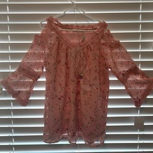 🤩BOGO! NWT! Girls cold shoulder top w necklace